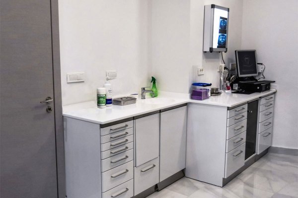 Smile Dental Care | Ιατρείο 2
